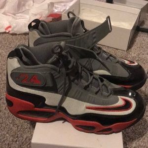 Nike men’s shoes 10.5